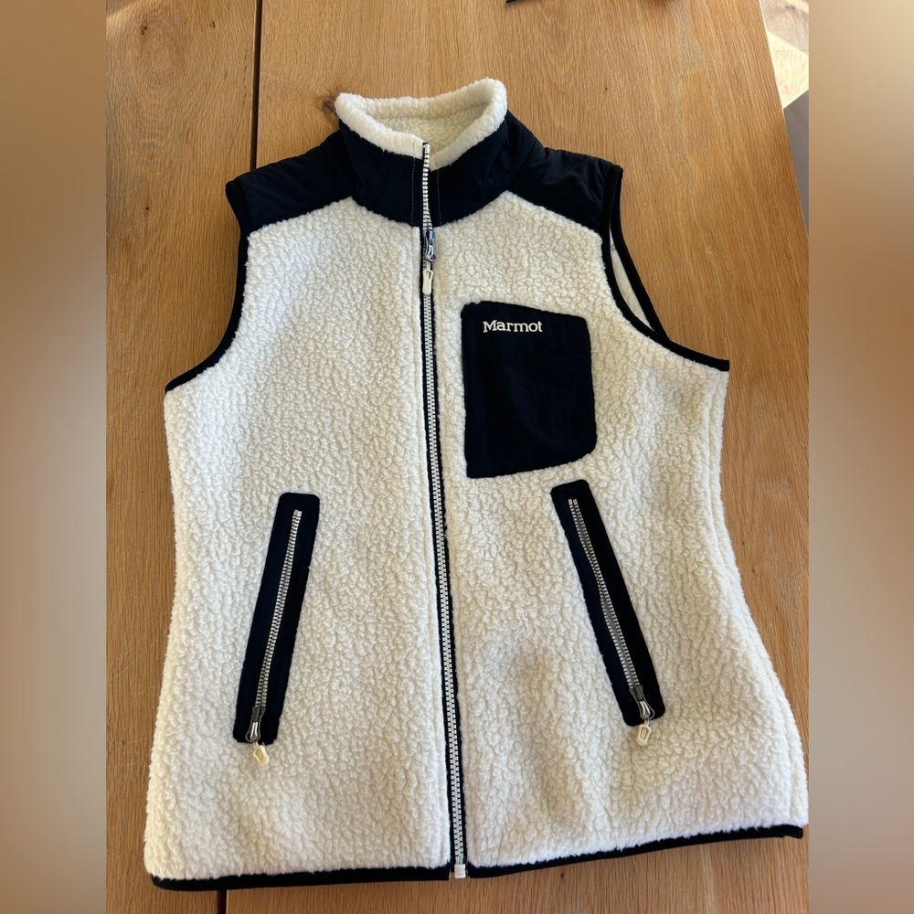 Marmot Black and White Women’s Polartec Vest